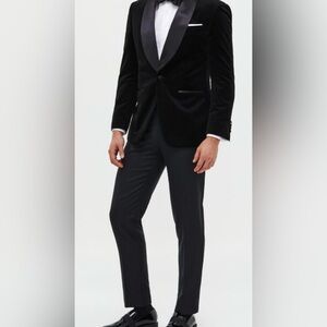 Black Tuxido Velvet